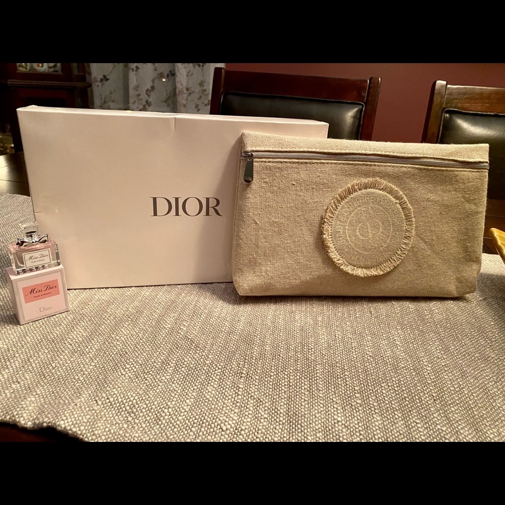 Dior Pouch with Mss Dior Roses N Roses perfume